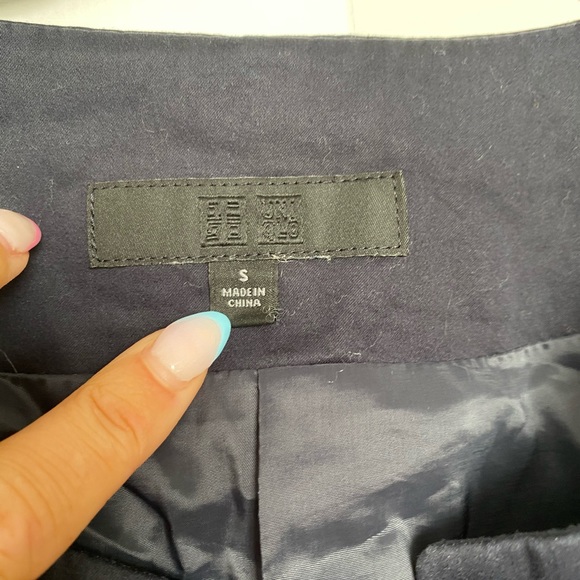 Uniqlo navy blazer - Picture 2 of 5